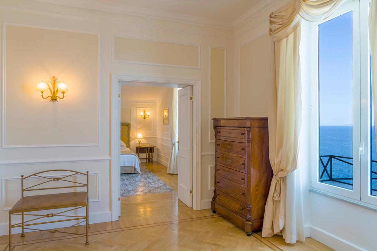 Grand Hotel Excelsior Vittoria Сорренто Экстерьер фото