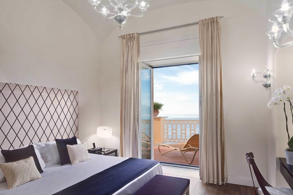 Grand Hotel Excelsior Vittoria Сорренто Экстерьер фото