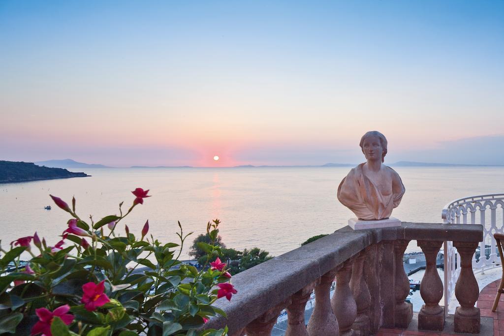 Grand Hotel Excelsior Vittoria Сорренто Экстерьер фото