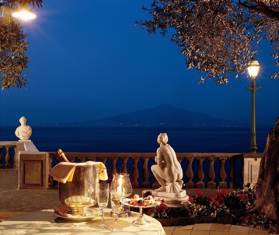 Grand Hotel Excelsior Vittoria Сорренто Экстерьер фото