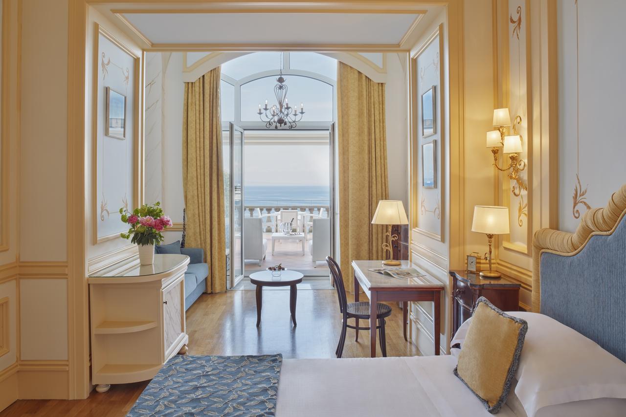 Grand Hotel Excelsior Vittoria Сорренто Экстерьер фото