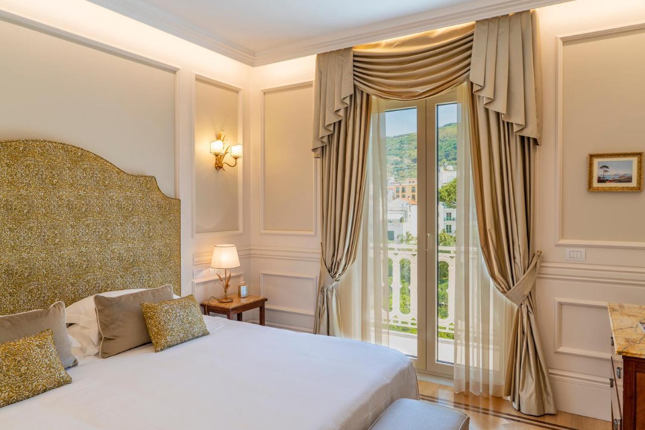 Grand Hotel Excelsior Vittoria Сорренто Экстерьер фото